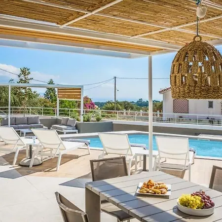 빌라 Sleeps 6 Pool Air Con Wifi Karavádhos