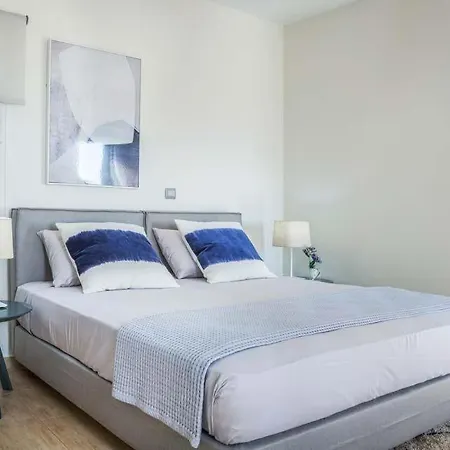 Sleeps 6 Pool Air Con Wifi Βίλα